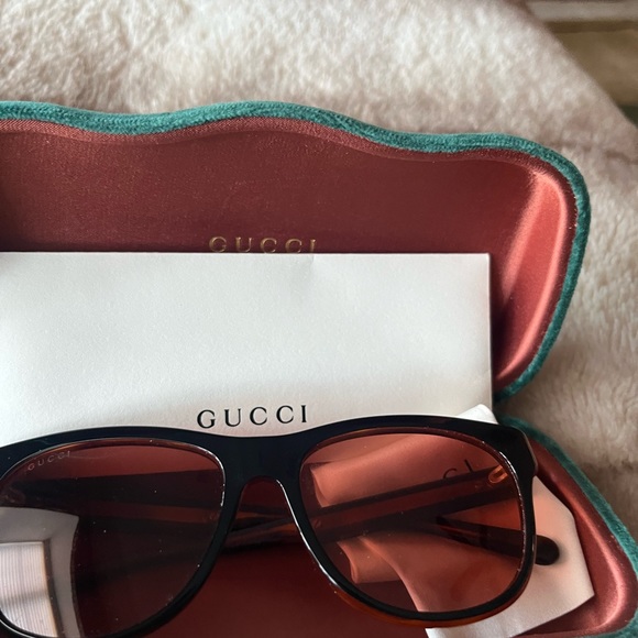 Gucci Wayfare Authentic Sunglasses with Red Tint Lenses-comes as shown. 🇮🇹 - Picture 4 of 11